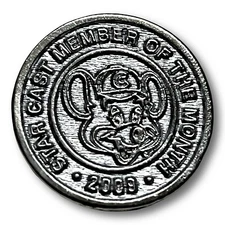 🌟2009 Star Cast Member Of The Month Chuck E Cheese Employee Pin🌟