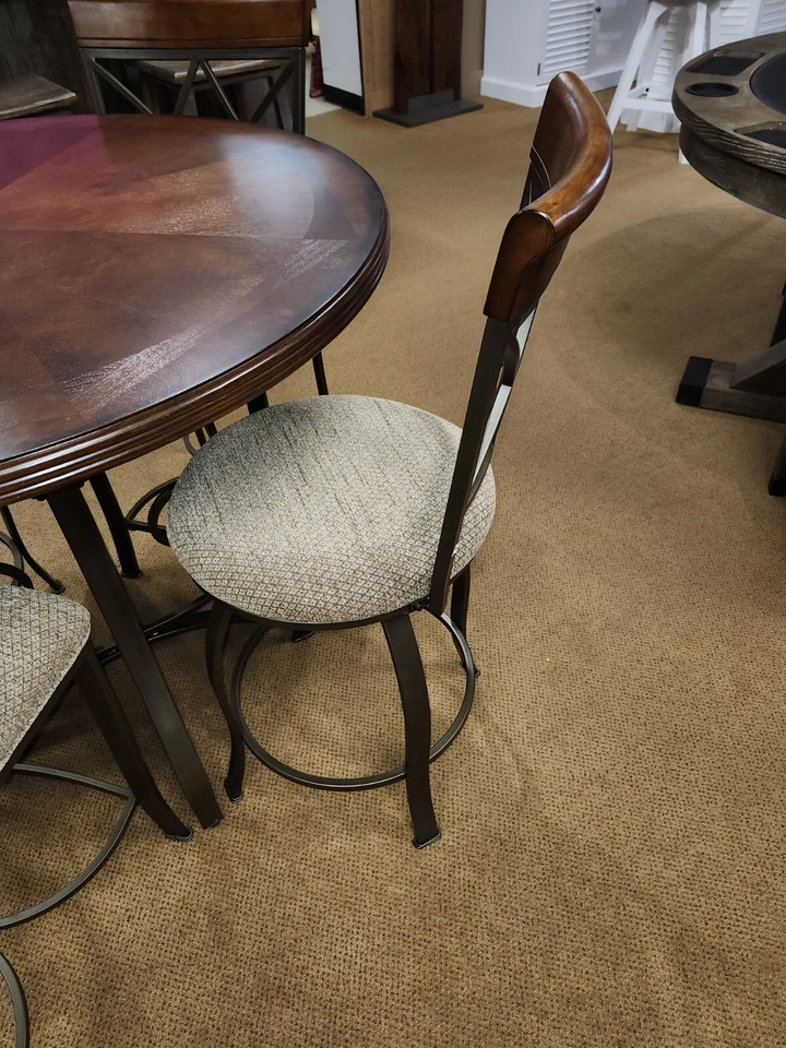 MESA PUB Y 4 TABURETES THE GAME ROOM STORE - NJ - 08742 Foto 3 de 4