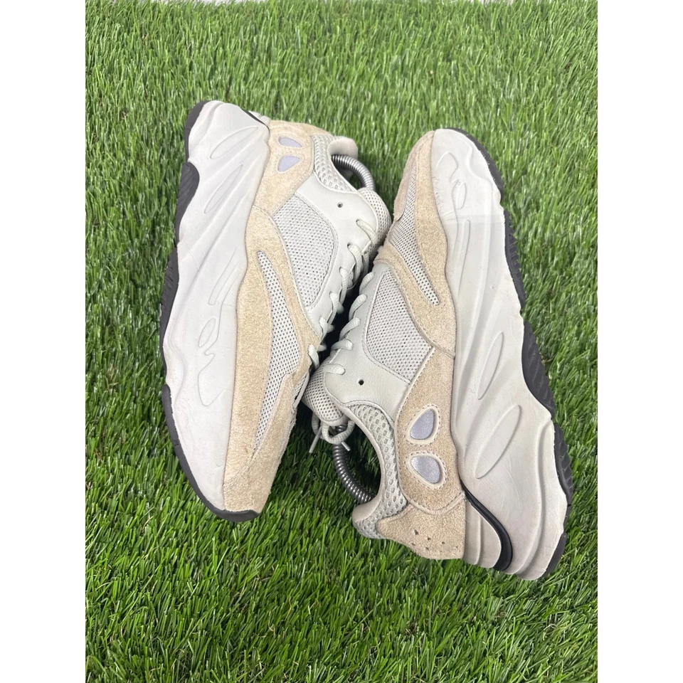 Talla 8.5 - 2019 PAR Zapatillas Adidas Yeezy Boost 700 Salt Foto 4 de 4