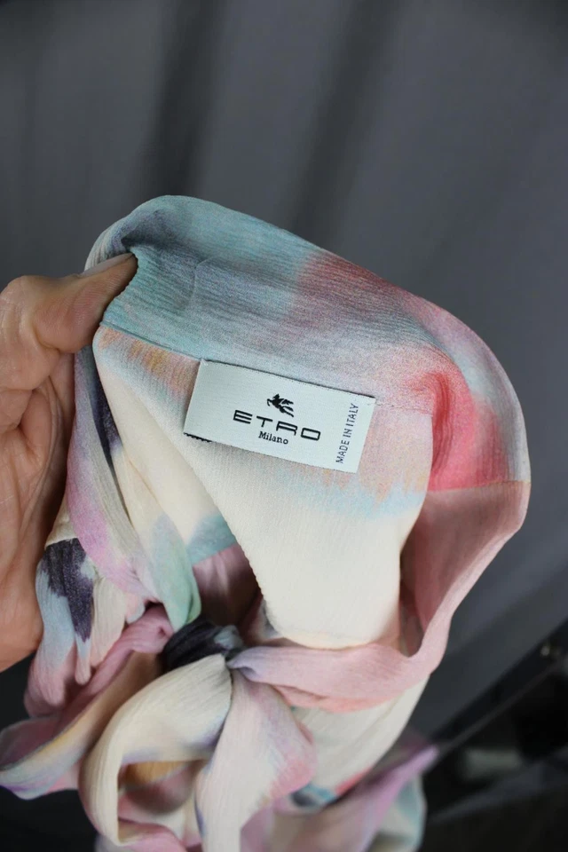 Top de mujer ETRO rosa azul estampado múltiple seda abotonada manga larga 36 EE. UU. 2 Foto 3 de 4