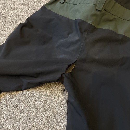 Oakley Bavaglino Donna Protezione Termonucleare Shell Verde Foresta/Nero 2XL - Foto 10 di 10