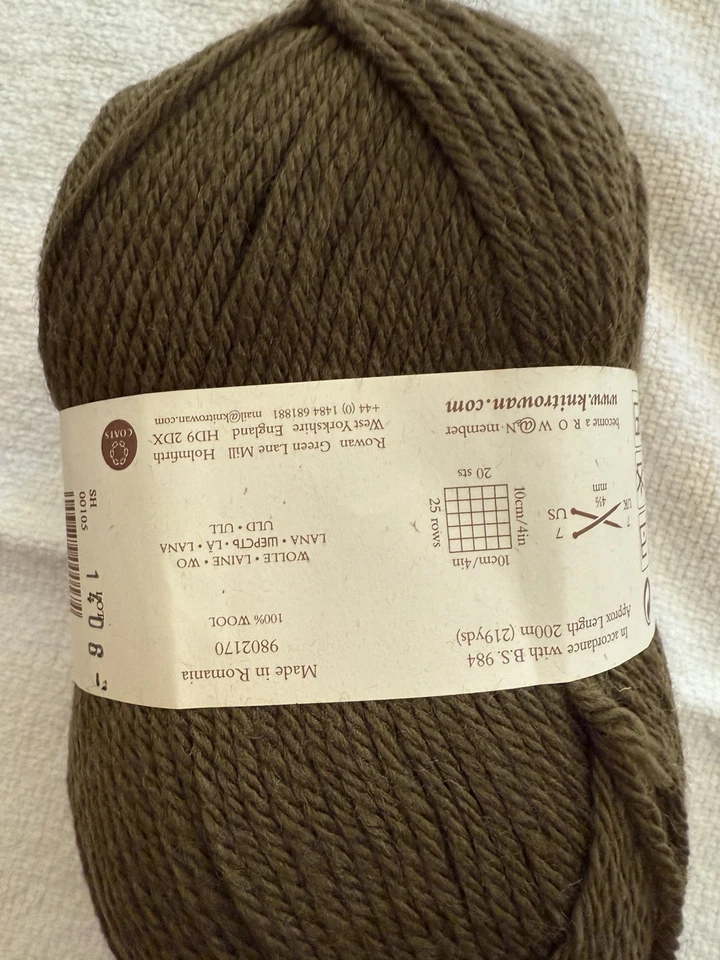 Hilo Worsted de lana pura Rowan 100 g, 219 yardas, verde oliva. 10 disponibles Foto 2 de 3