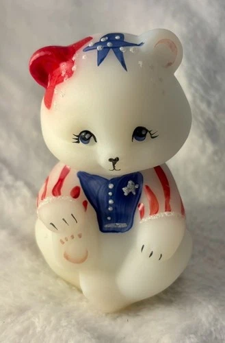 FENTON ART GLASS 2001 OPAL SATIN "STARS & SRIPES" SITTING BEAR FIGURINE-S.BECK
