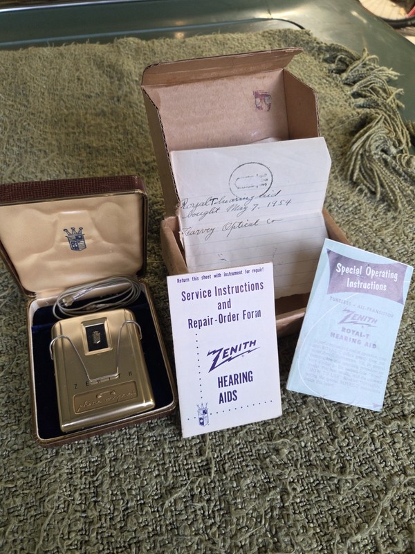 Zenith Royal T Vintage 1950s Hearing Aid