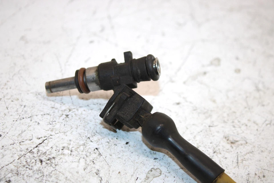 06 Inyector de combustible Polaris Fusion 900 OEM (amarillo) 1202853-027 4011756 Q1665 Foto 3 de 4