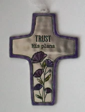 P2 Trust Hix plans cross WINGS OF FAITH ORNAMENT Ganz