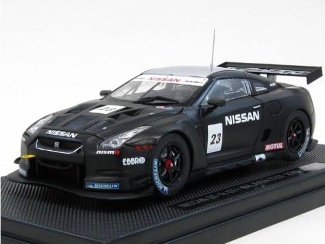 エブロ　日産　GT-R GT1 2009 プレゼンテーション　シルバーストーン エブロ 日産 GT-R GT1 2009 プレゼンテーション シルバー