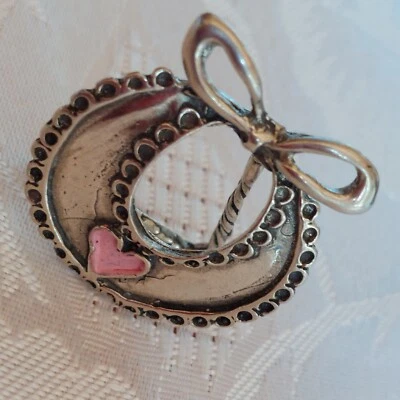 Servietten/Menü Halter "Babylätzchen mit rosa Herz" aus 800er Silber - Bild 1 von 4