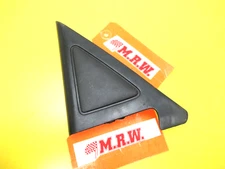 DOOR PANEL DOOR GLASS CORNER CAP COVER PASSENGER SIDE rear R for 93-97 MAZDA 626