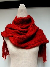 OSFM Berkshire Fashion Chunky Knit 8 1/4 x 90 Long Scarf Fringe Red GUC