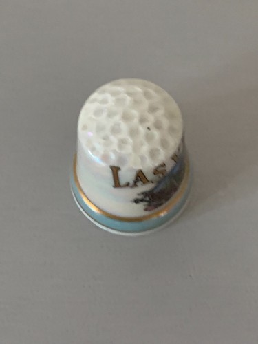 Las Vegas Thimble, souvenir thimble, keepsake thimble, collectible thimble, EUC - Picture 4 of 5