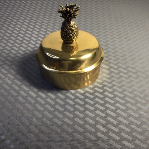 PICCOLA SCATOLA ROTONDA IN OTTONE CON FINITURA ANANAS - Foto 4 di 10