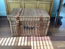 XL / LARGE FORTNUM & MASON WICKER HAMPER / STORAGE WITH HANDLES & STRAPS