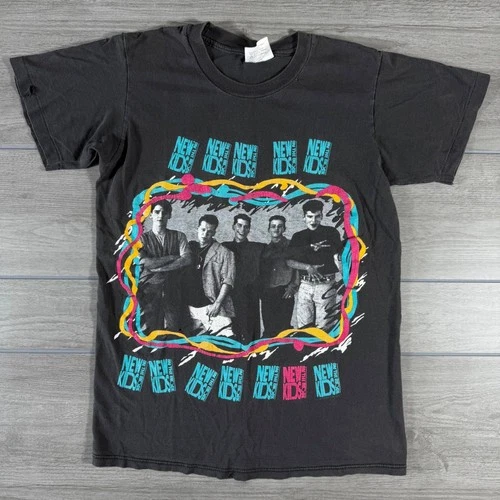 Vintage New Kids On The Block NKOTB Tour T-Shirt Hanes Cotto Vintage vintage concert t-shirt, vintage, single stitch, B+ condition