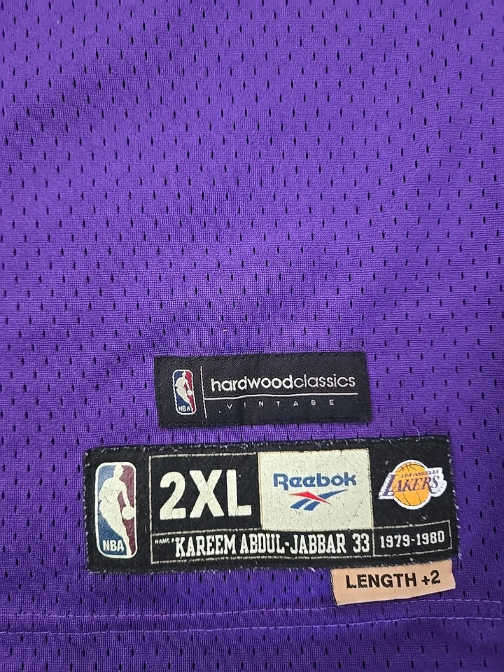 Milwaukee Bucks Men's 2XL Kareem Abdul-Jabbarr Reebok Hardwood Classics Shirt - Image 3 of 4