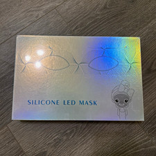 Silicone LED Light Therapy Mask Kit for Face/Skin Black/White