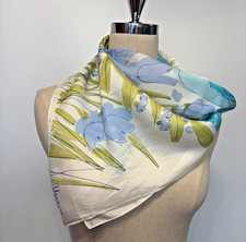 Vera Neumann- Vintage Periwinkle Blue Floral  Green Grass Neckerchief-Signed