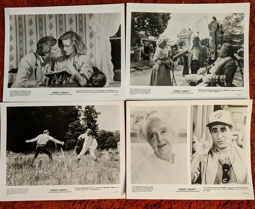 Sweet Liberty 4 fotos originales de la película Michelle Pfeiffer Alan Alda Michael Caine 1986 - Imagen 1 de 3