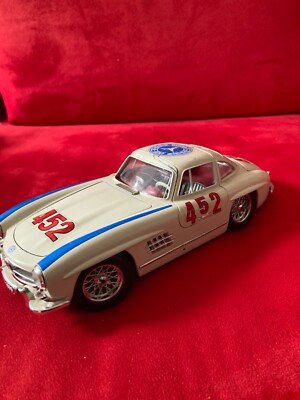 Burago Mercedes 300 SL 1/18