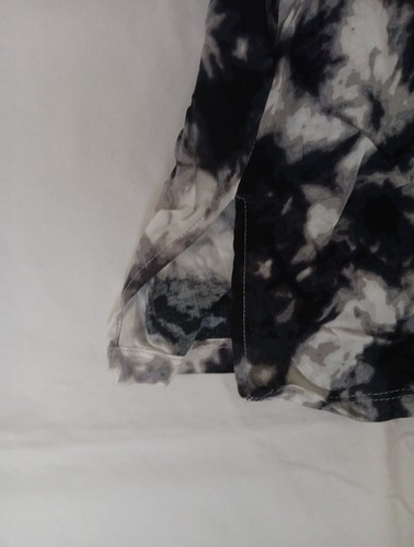 NO BOUNDARIES Black & White Tie Dye Strap Top Size LG(11-13) NEW - Picture 8 of 9
