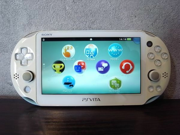 Sony PS VITA Play station vita Wi-Fi Light Blue / White PCH-2000