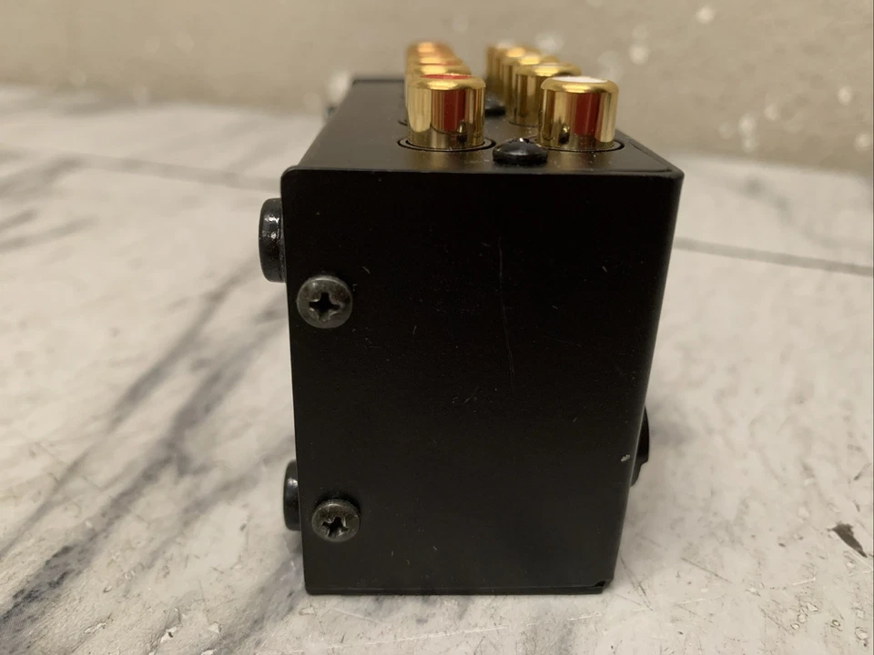 Rolls MX42 Stereo Mini Mixer - 4 RCA Inputs, 1 RCA Output - Image 2 of 4