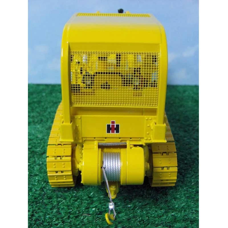 1/25 International Harvester 175 Crawler/Dozer w/ Demo Bucket & Winch 40-0127 - Image 2 of 3