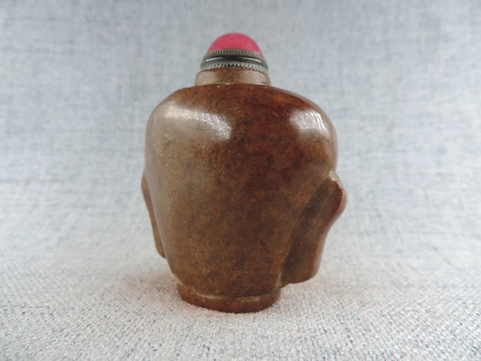 Hand-carved Vintage Chinese Jade Snuff Bottle - Image 4 of 4