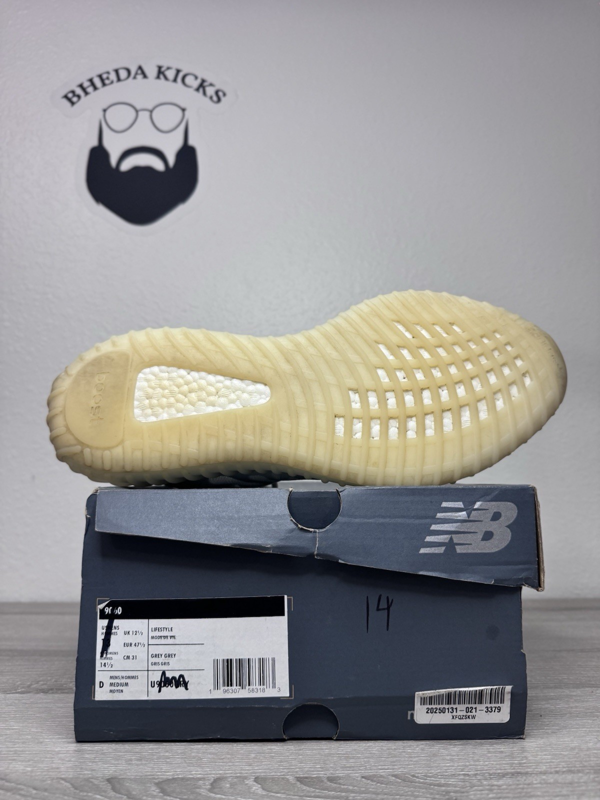 Size 14 - Adidas Men's Yeezy Boost 350 V2 Mono Ice GW2869 Preowned Authentic thumbnail 12