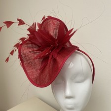 NOWOŚĆ Damski czerwony fascynator na opasce, Ślub, Goodwood Aintree Ascot Races