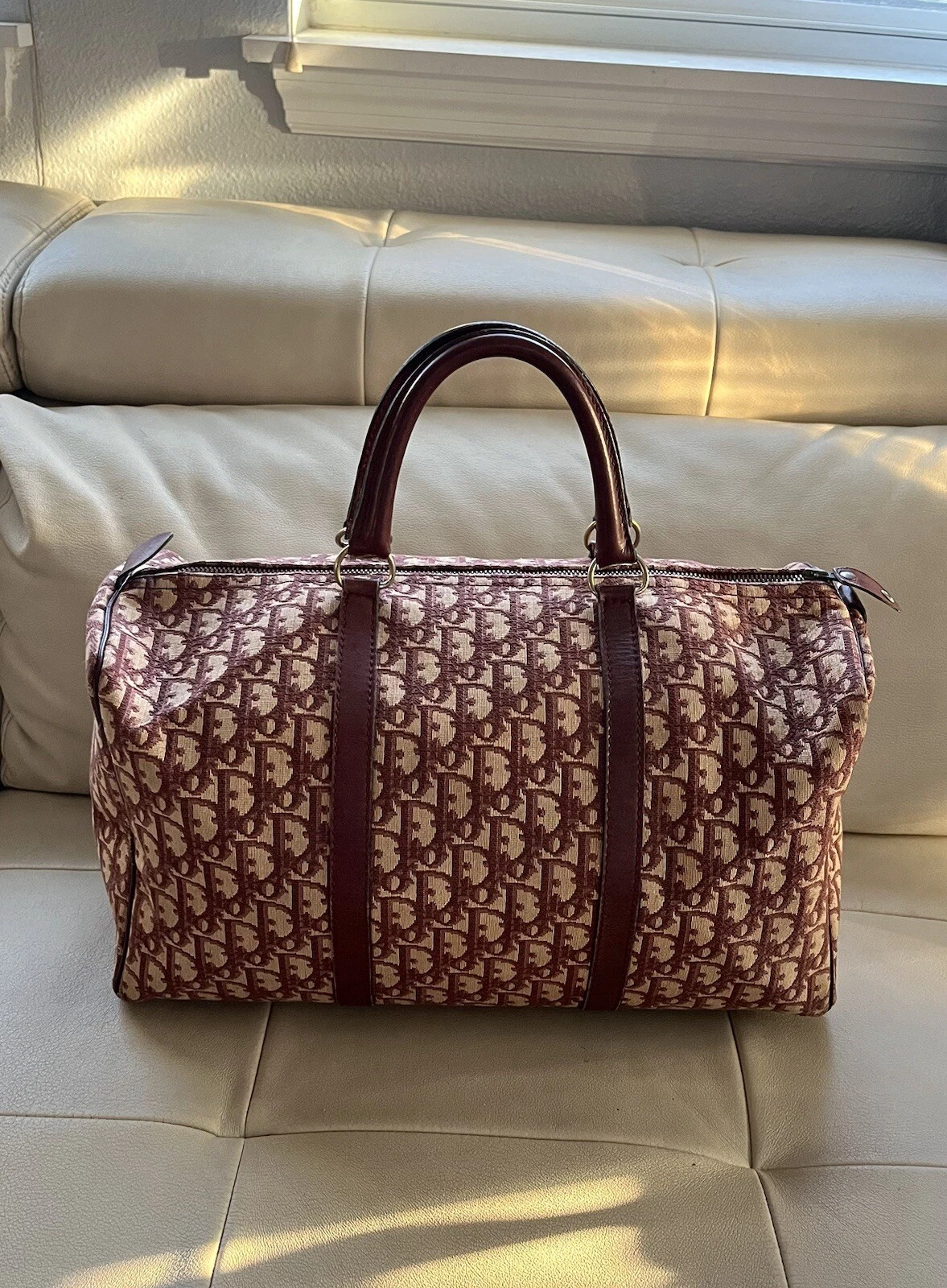 Authentique sac Christian Dior trotteur toile bordeaux rouge Boston poignée supérieure vintage