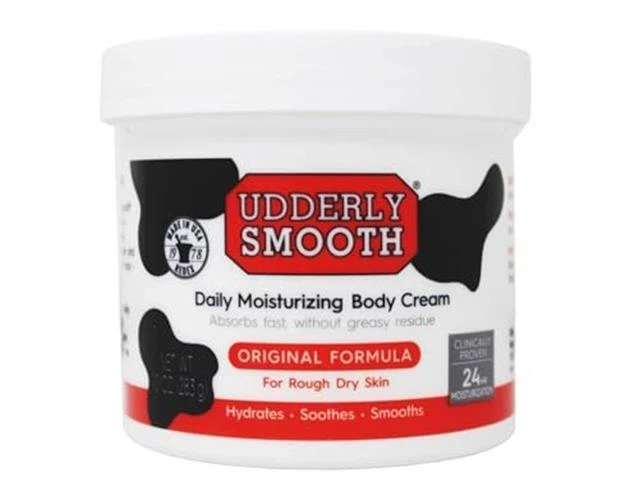Crema hidratante corporal suave udderly para la piel, aromas surtidos de 10 onzas, tamaños Foto 2 de 4