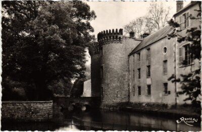 Old postcard Milly Le Chateau de la Bonde FRANCE (1371047)