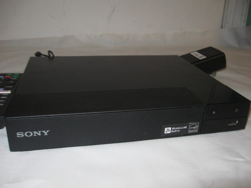 Sony BDP-S3700 WIFI 1080p Reproductor de DVD Blu-ray y Remoto y Adaptador de Alimentación Inalámbrico - Imagen 2 de 3