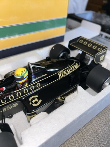 Minichamps 540 851812 AYRTON SENNA Collection Lotus Renault 97T 1985 1/18 Scale - Picture 4 of 8