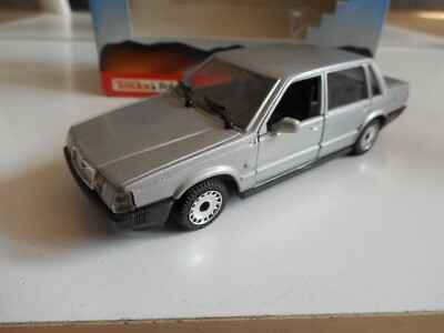 Polistil 1/43 Volvo 760 GLE – Argent, Miniature De Collection, Bon État