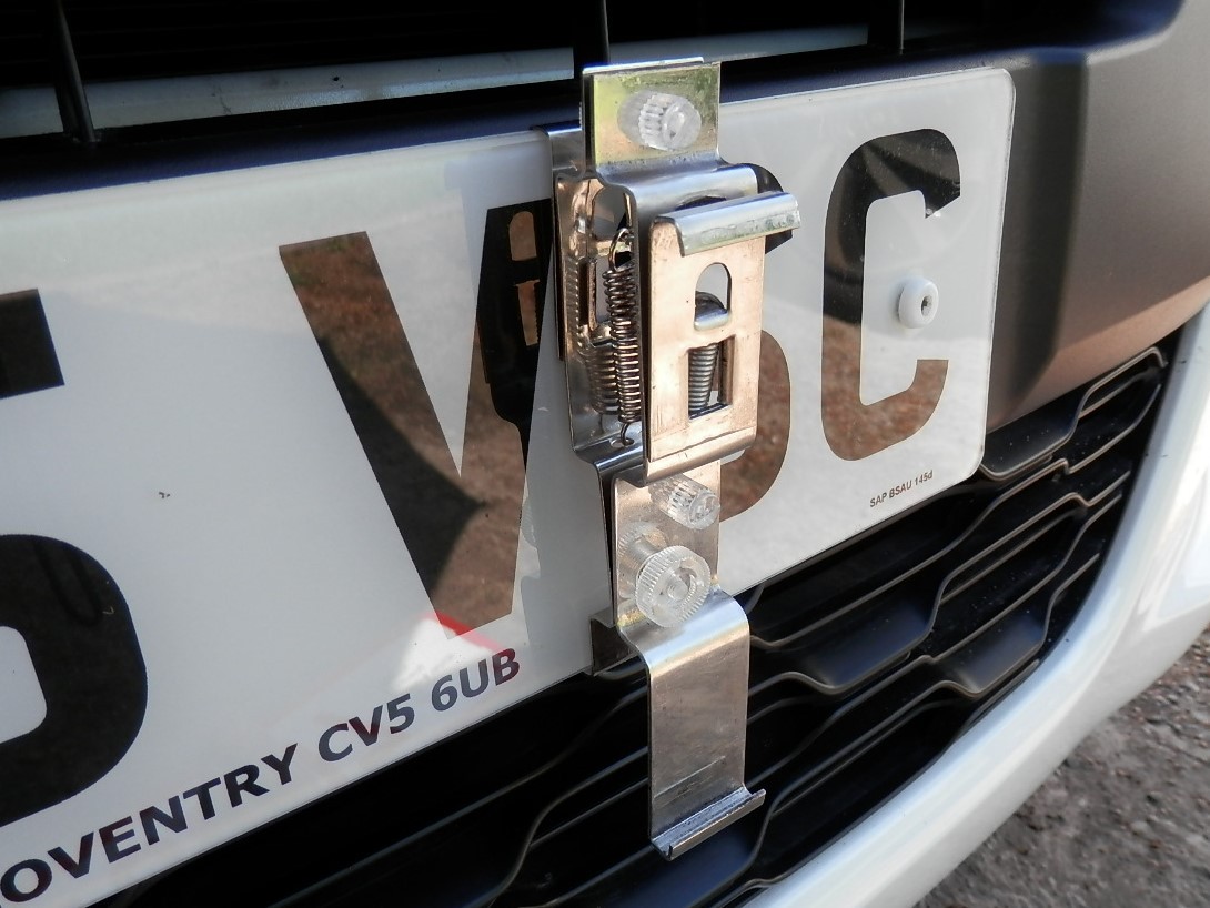 TRADE PLATE HOLDERS DISPLAY NEXT TO PLATE AND COVER UP KIT 2 X PLATE