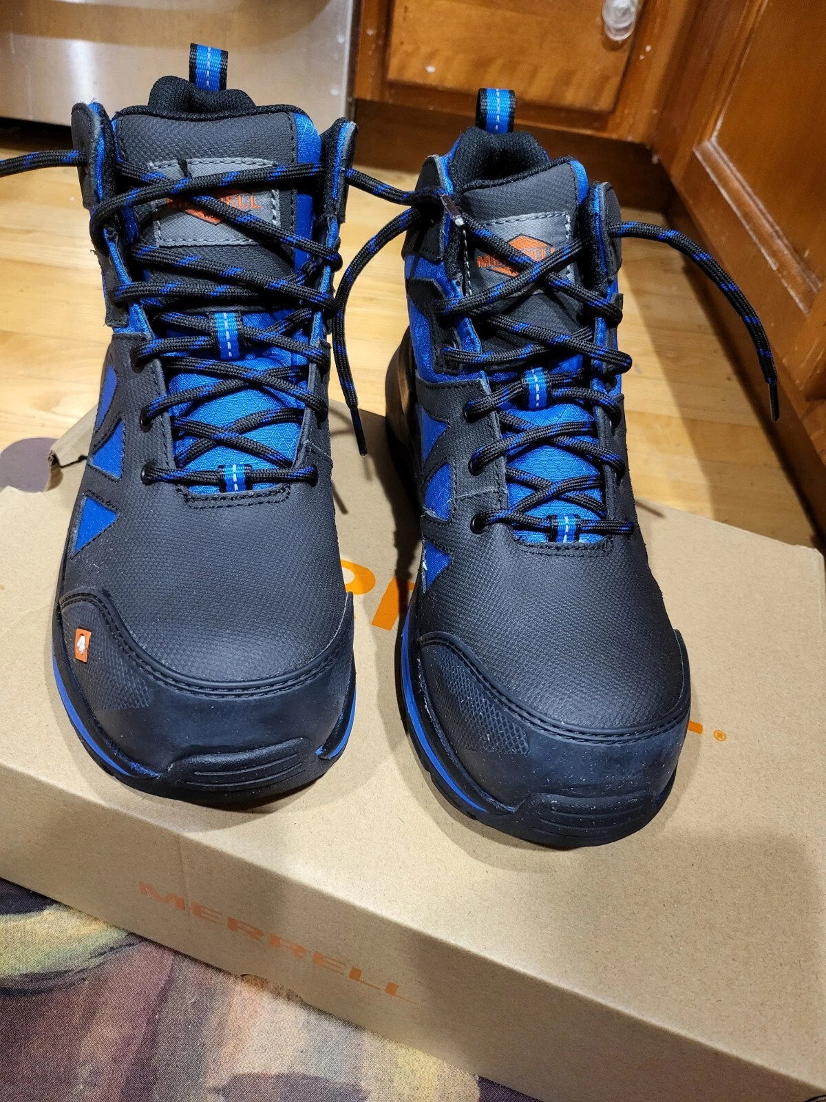 Merrell Mens Safety Toe Work Shoe Carbon Fiber Toe EH Oil Resistant Size 6 M New
