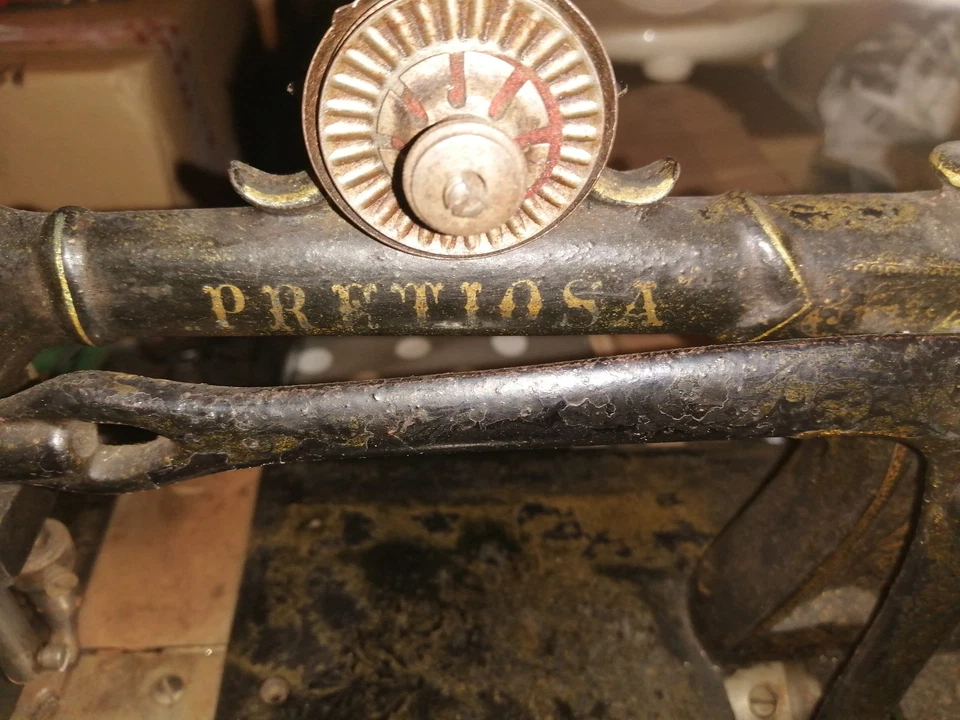 ancienne machine a coudre XIX eme la "pretiosa" Rémy LIOTE mécanicien  Luneville - Photo 2/4