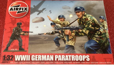 AIRFIX 1:32 - WWII German Paratroops  A02712