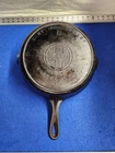 Griswold 704 No. 8 Cast Iron Skillet, Cross-Block, Condition & Seasoning Issues