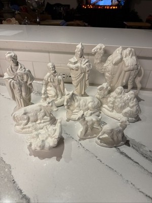 Vintage 10 Piece Nativity Scene White Shiny Glaze Missing Mary And Joseph 7.5  T