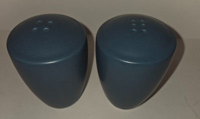 Noritake Colorwave Blue Salt & Pepper Shakers. Great Condition!
