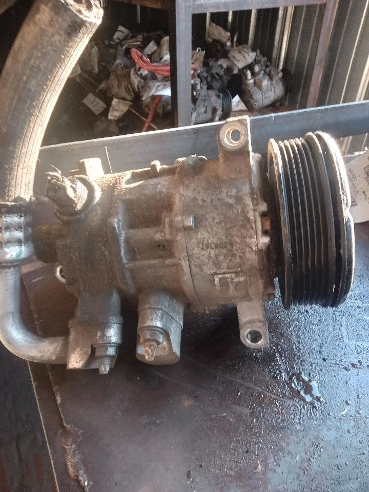 Used A/C Compressor fits: 2008 Dodge Caliber  Grade A Foto 2 de 4