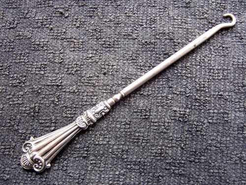 Four vintage button hooks early 20th century sterling silver and plated (AAI) - Picture 4 of 12