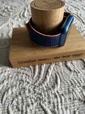Uhrenhalter aus Holz mit Aufschrift '' Opazeit...die beste Zeit''