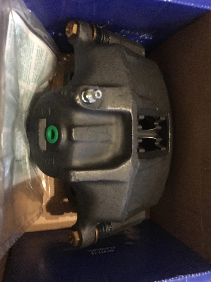 Pinza remanufacturada 18-B4610 con herrajes de instalación y soporte Car Quest Foto 3 de 4