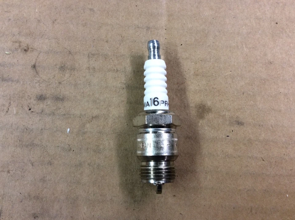 Новая свеча зажигания Denso MA16PR-U11 — 2 шт. - Изображение 4 из 4