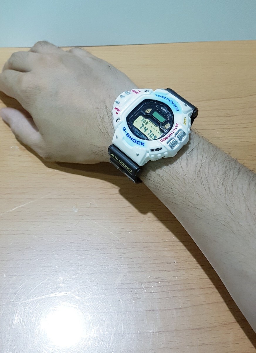Vintage G-Shock Pilot Skyforce DW-6700 Customized White Short Band