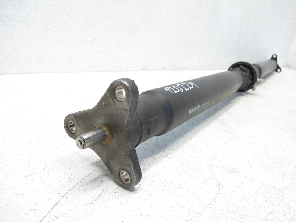 14-15 BMW F02 740Li xDRIVE AWD DRIVE SHAFT PROPPELER REAR OEM 120224 - Image 2 of 4